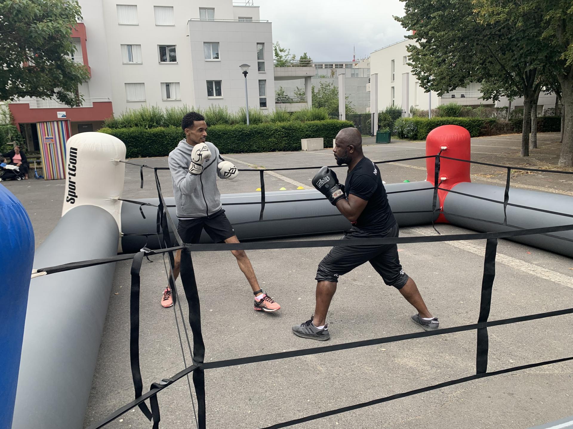 Initiation à la boxe gratuite avec l'association Noble Art Institut