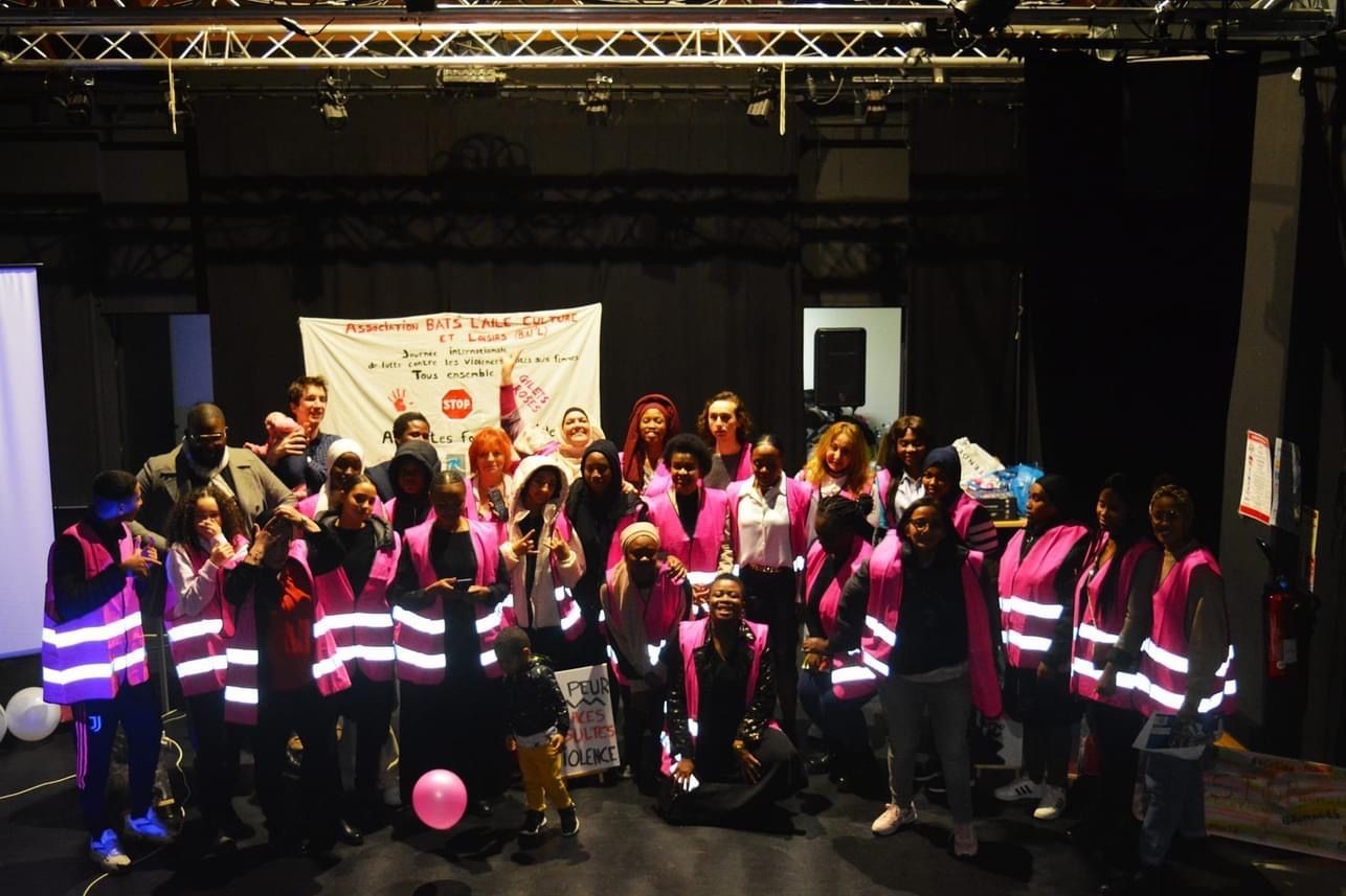 Assocation balll violences faites aux femmes gillet rose