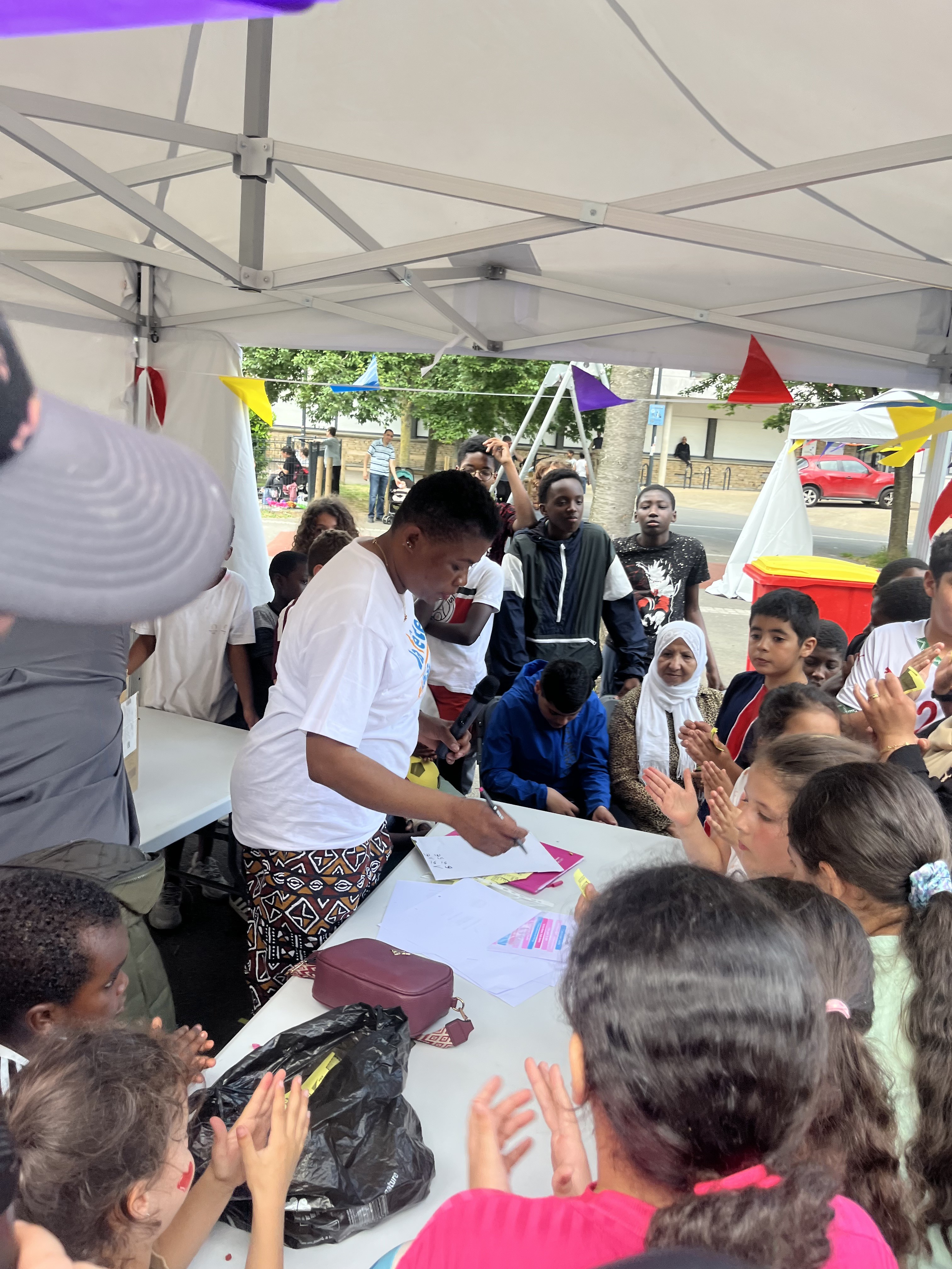 Fete des voisins a romainville bas pays 15 
