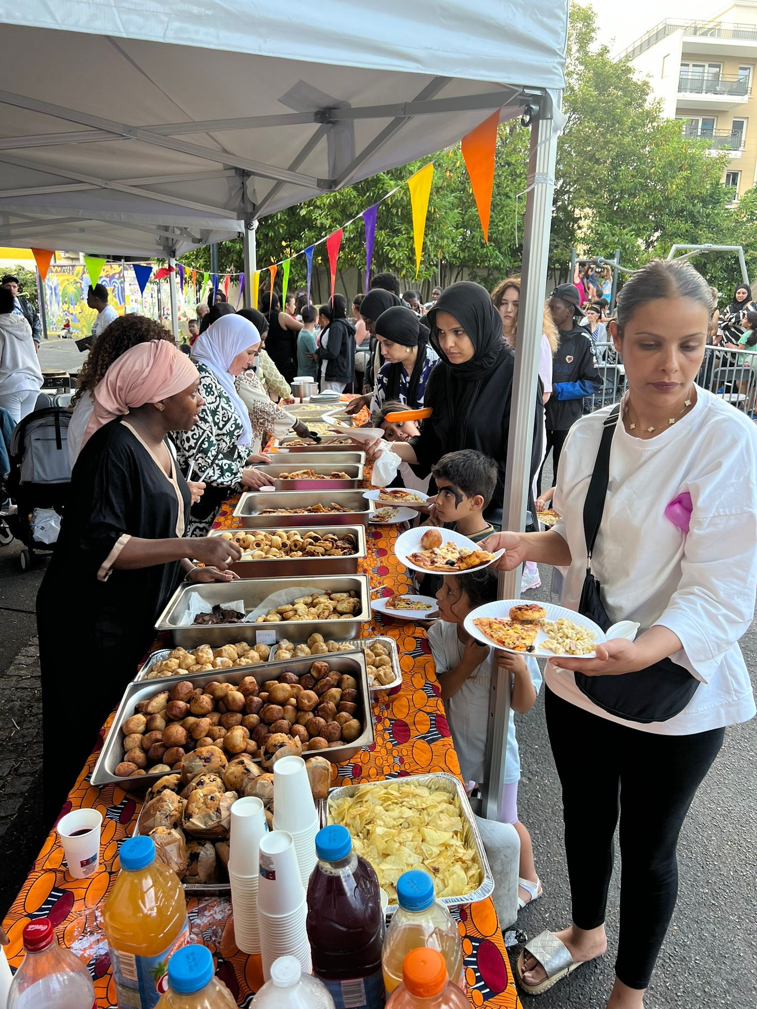 Fete des voisins a romainville bas pays 19 