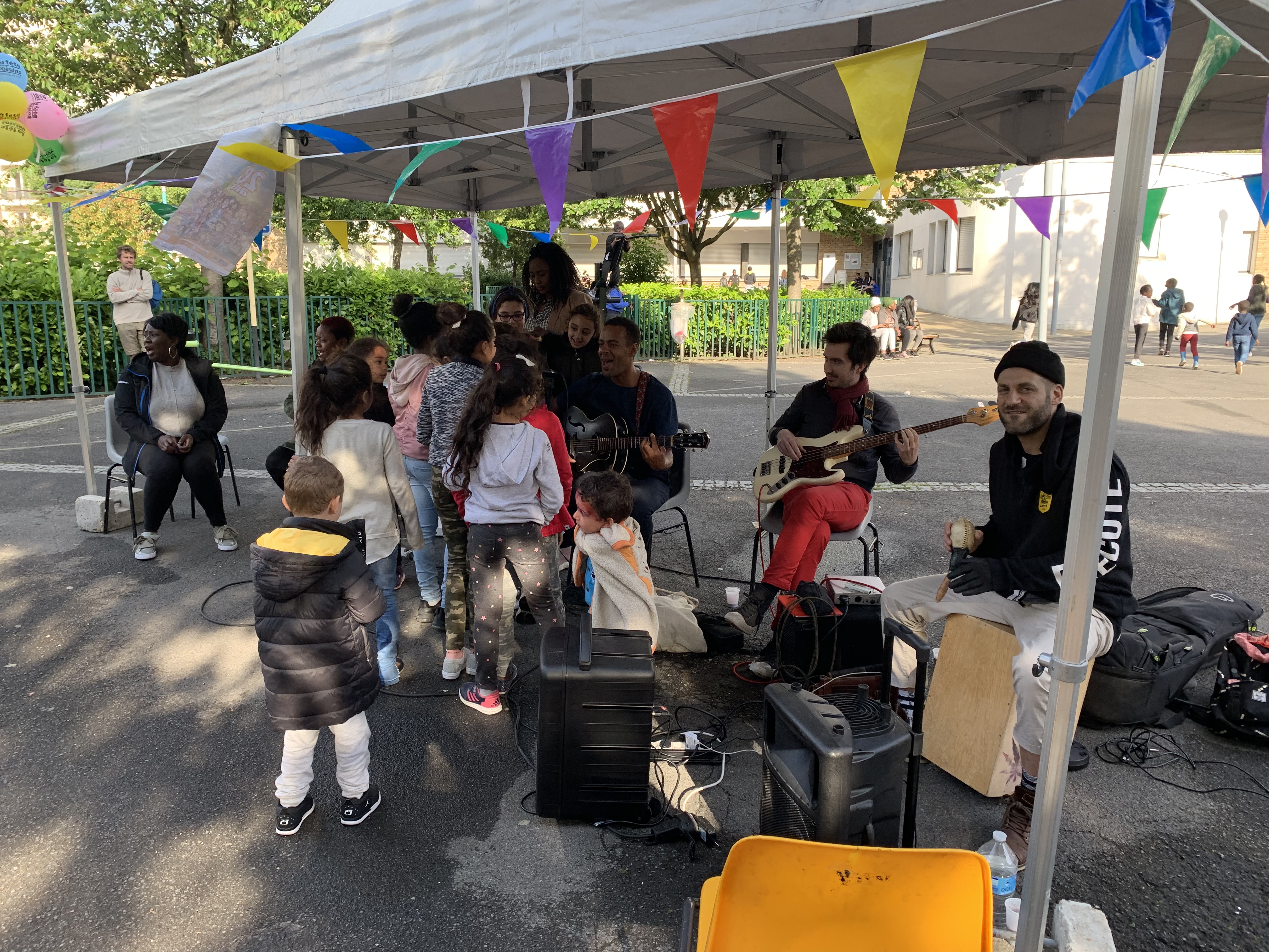 Fete des voisins des bas pays association bal'L 80 (3)