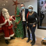 Pere noel acta fabula francois dechy le maire de romainville et ramy weber